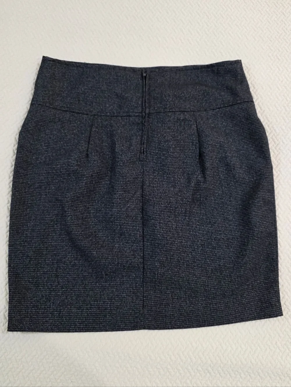 Must Have Gray Button-Accent Pencil Skirt Size Medium Career Office
